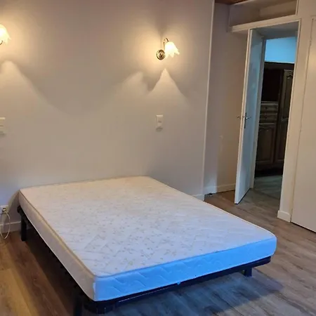 T4 De 68 M² Avec Terrasse Et Casier à - Fr-1-234-344 * Cauterets